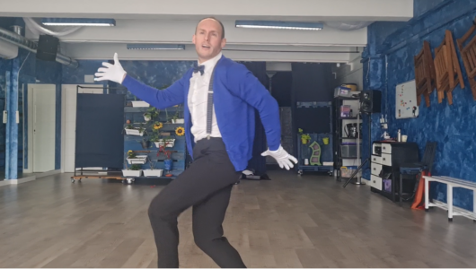 Iñaki Maruri, actor, pianista y cantante. Asesoramiento en Zart